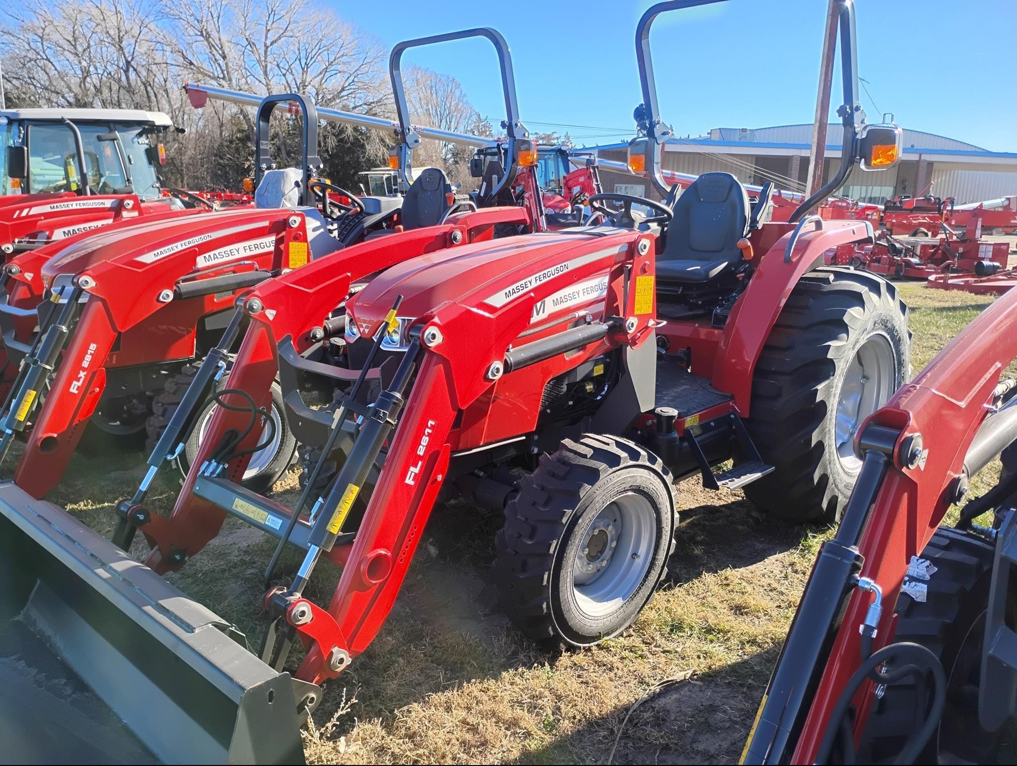 Main image Massey Ferguson 1835E