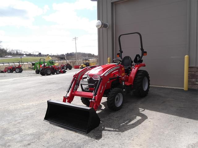 Image of Massey Ferguson 1835E equipment image 2