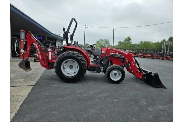 Image of Massey Ferguson 1835M equipment image 3