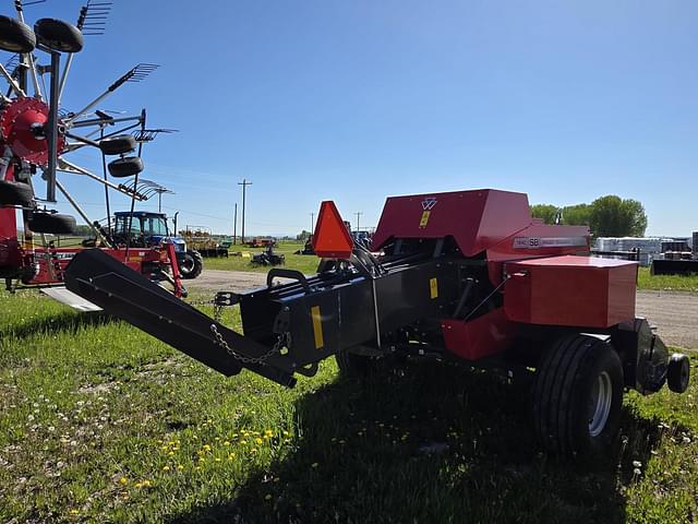 Image of Massey Ferguson 1840 equipment image 3