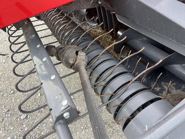 Image of Massey Ferguson 1840 equipment image 2