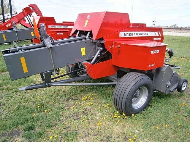 Image of Massey Ferguson 1840 equipment image 1