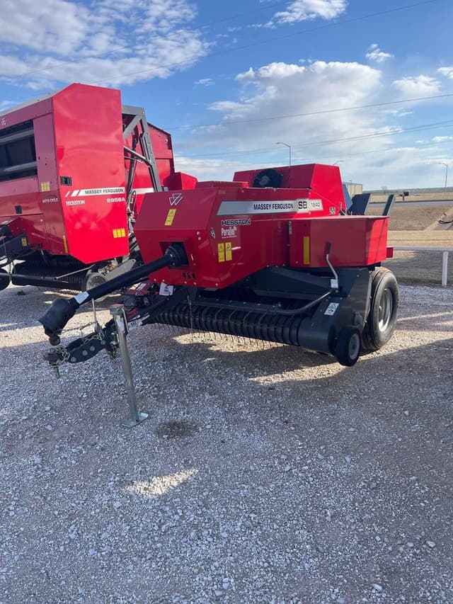 Image of Massey Ferguson 1840 equipment image 1