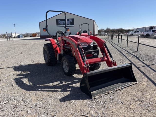 Image of Massey Ferguson 1840E equipment image 3