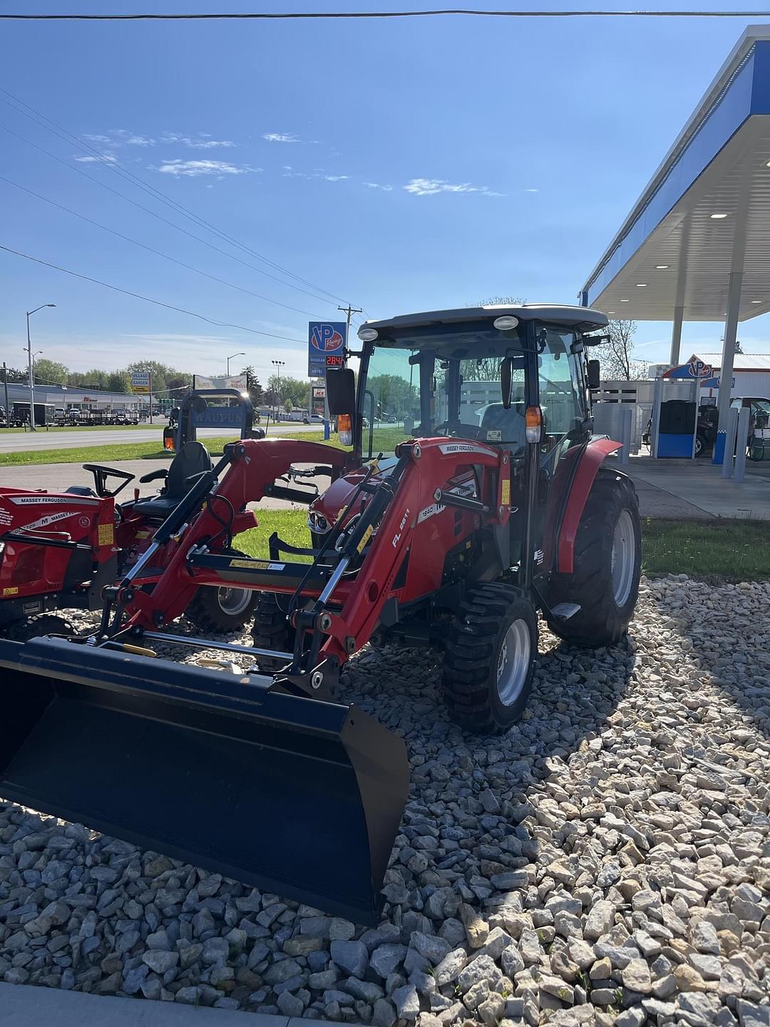 Image of Massey Ferguson 1840M Primary image