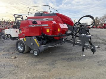 Main image Massey Ferguson 1842S