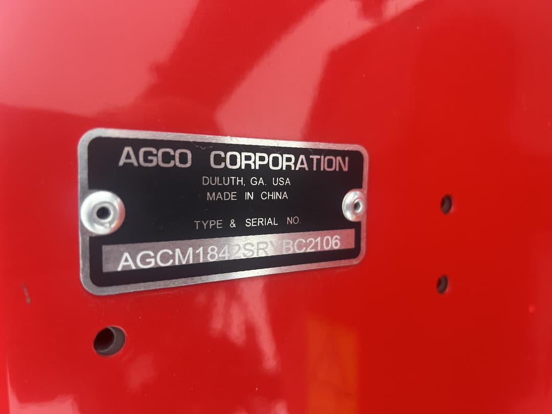 Image of Massey Ferguson 1842S Image 1