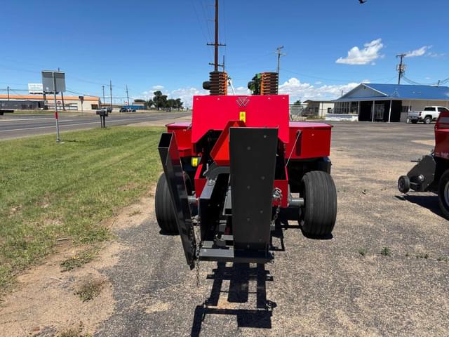 Image of Massey Ferguson 1842S equipment image 3