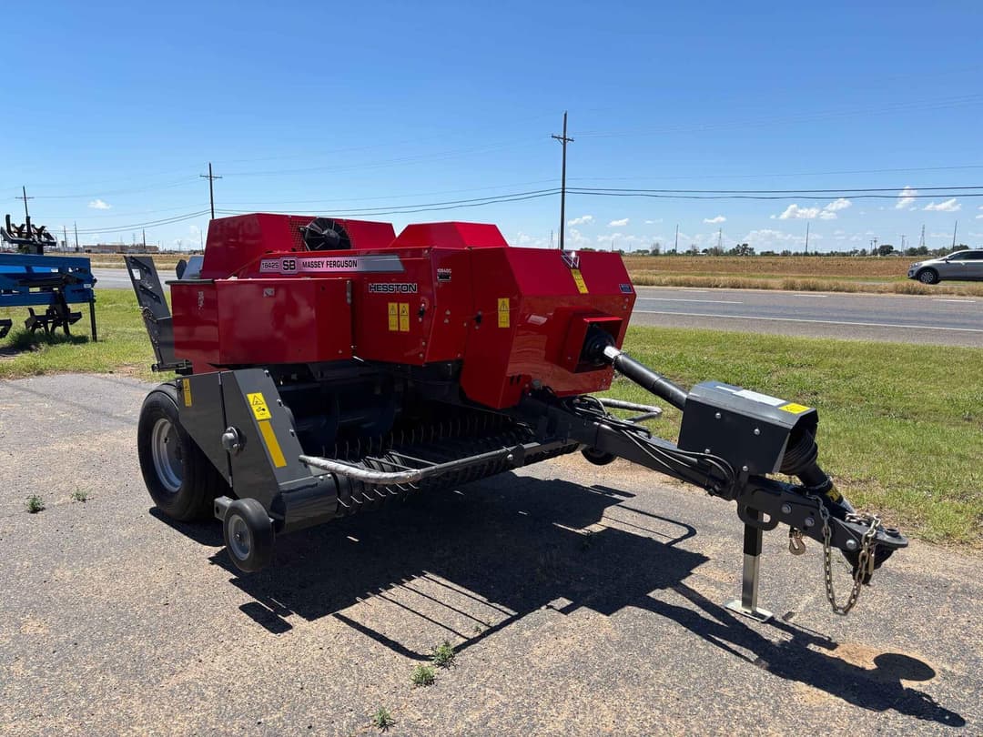 Image of Massey Ferguson 1842S Primary image