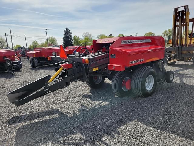 Image of Massey Ferguson 1844S equipment image 2