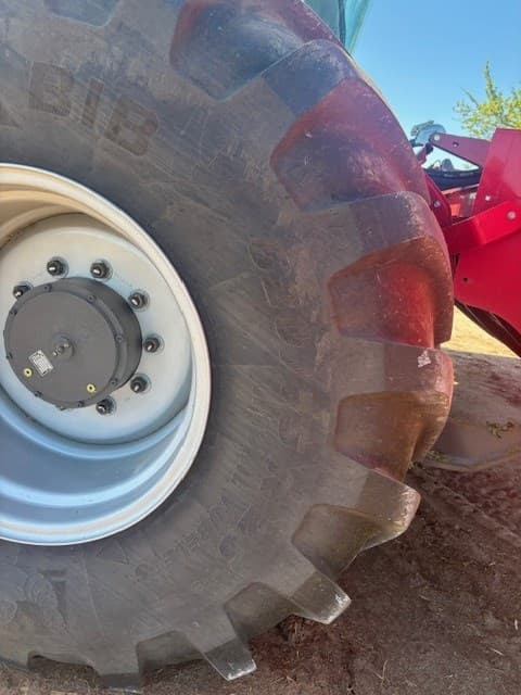 Image of Massey Ferguson 235 equipment image 4