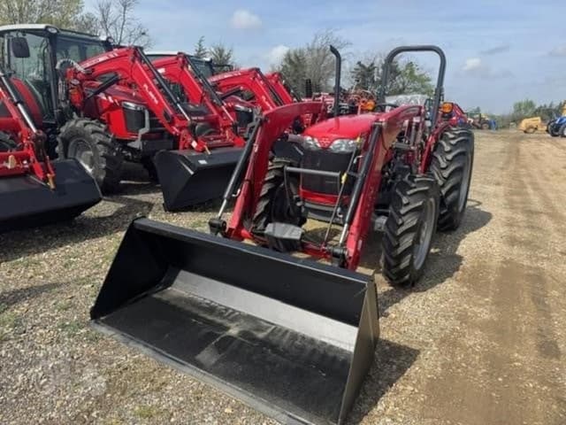 Image of Massey Ferguson 2605H equipment image 3