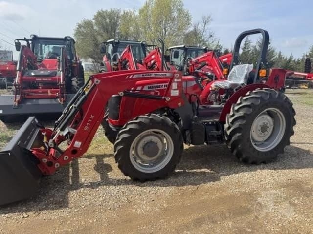 Image of Massey Ferguson 2605H equipment image 4