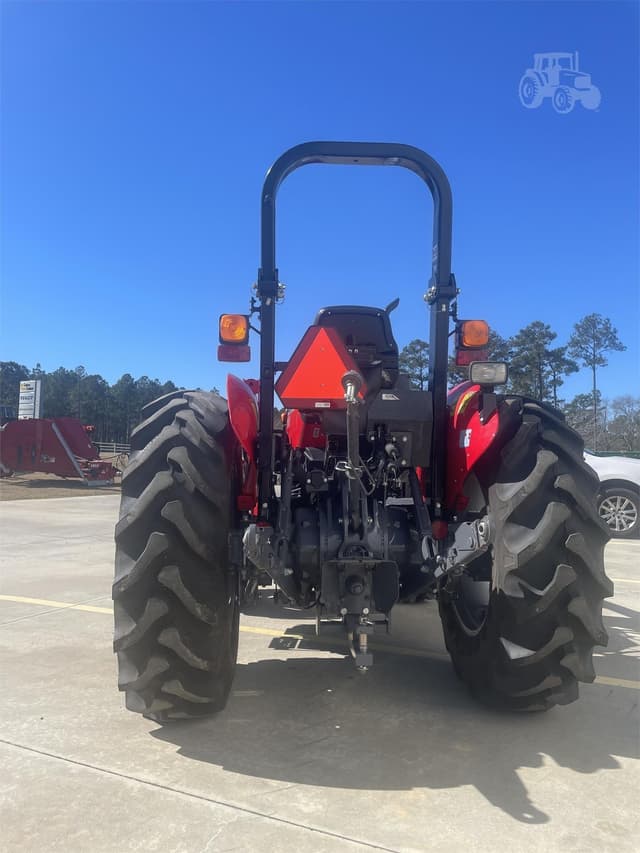 Image of Massey Ferguson 2605H equipment image 4