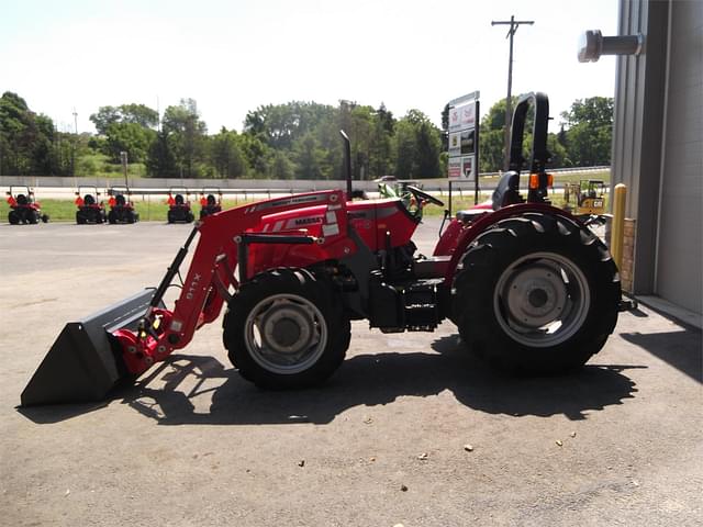 Image of Massey Ferguson 2606H equipment image 1