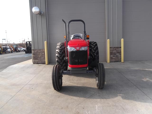 Image of Massey Ferguson 2607H equipment image 3