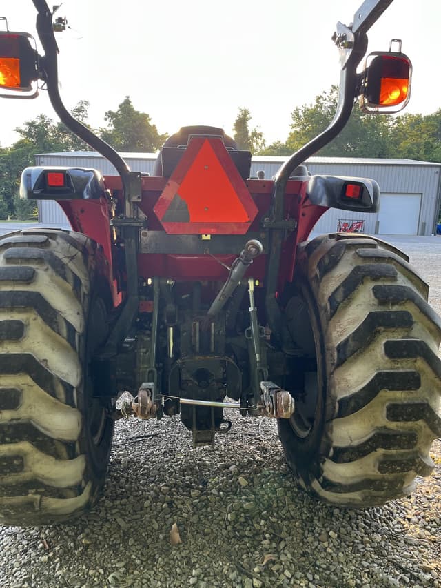 Image of Massey Ferguson 2850M equipment image 3