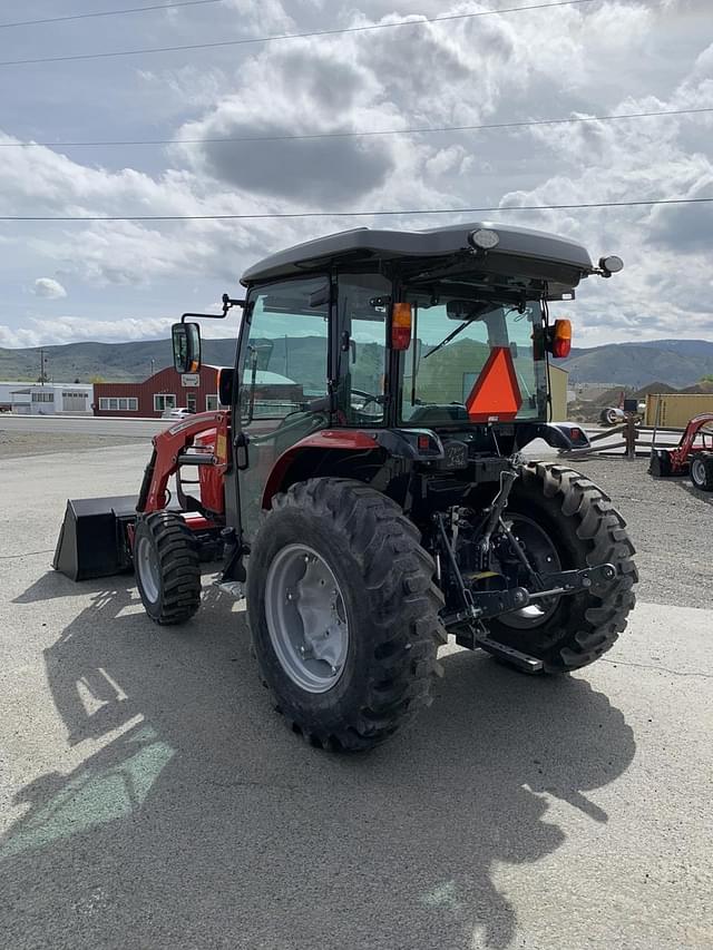 Image of Massey Ferguson 2850M equipment image 1