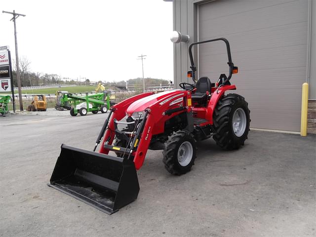 Image of Massey Ferguson 2860E equipment image 2