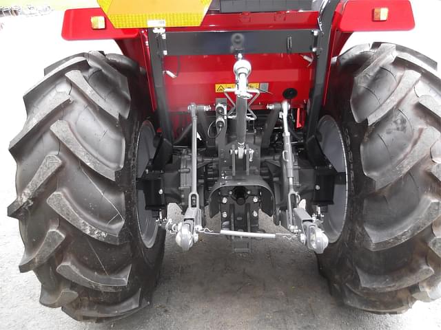 Image of Massey Ferguson 2860E equipment image 4