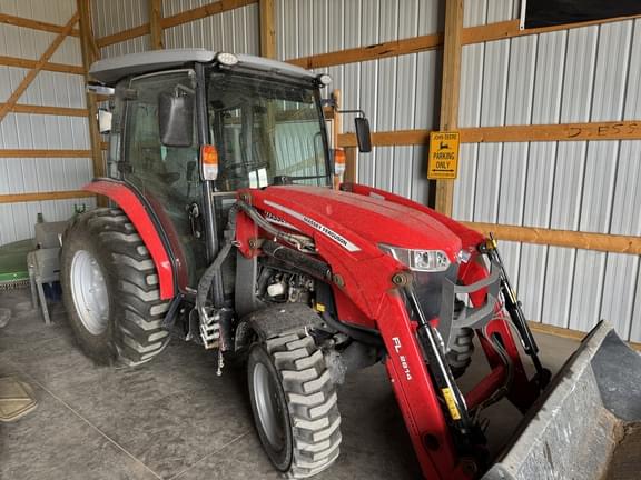 Image of Massey Ferguson 2860M Primary image