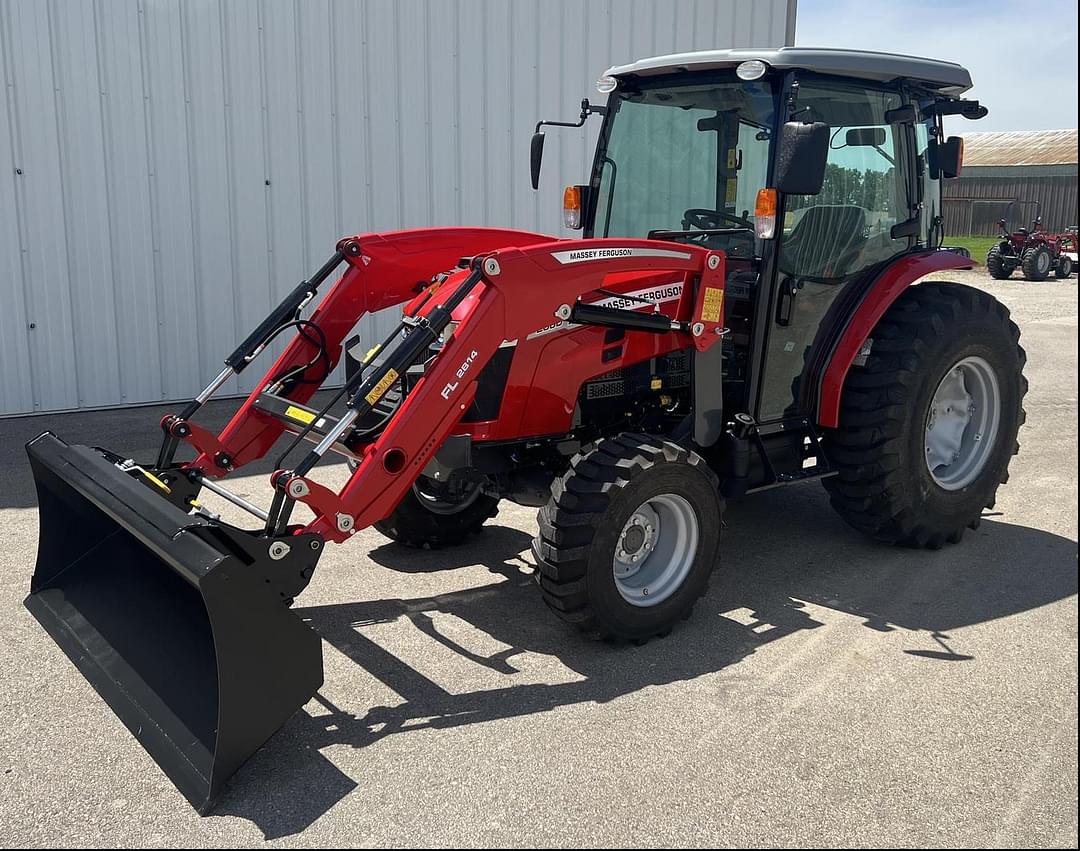 Image of Massey Ferguson 2860M Primary image