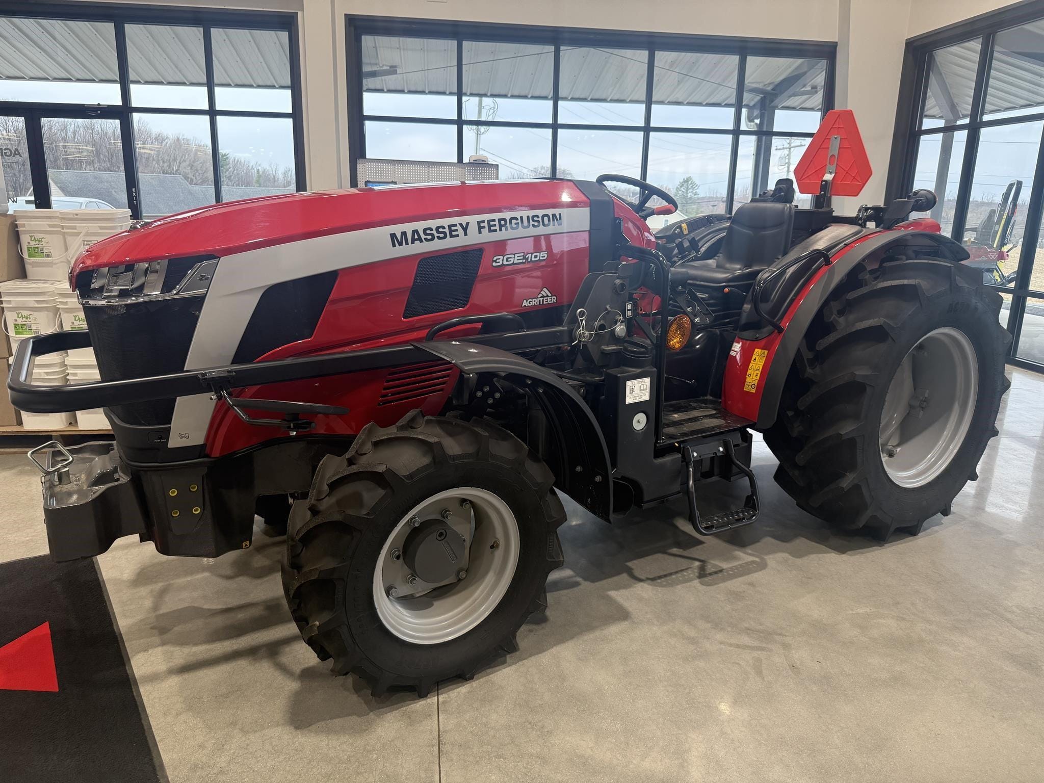 2024 Massey Ferguson 3GE.105 Equipment Image0