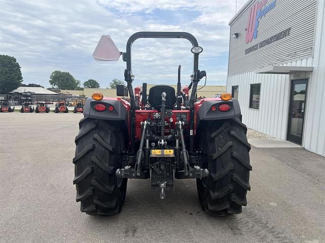 Image of Massey Ferguson 4707 equipment image 3