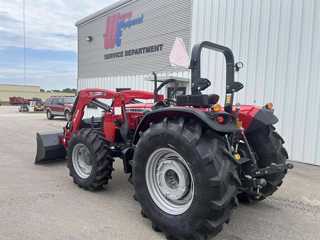 Image of Massey Ferguson 4707 equipment image 2