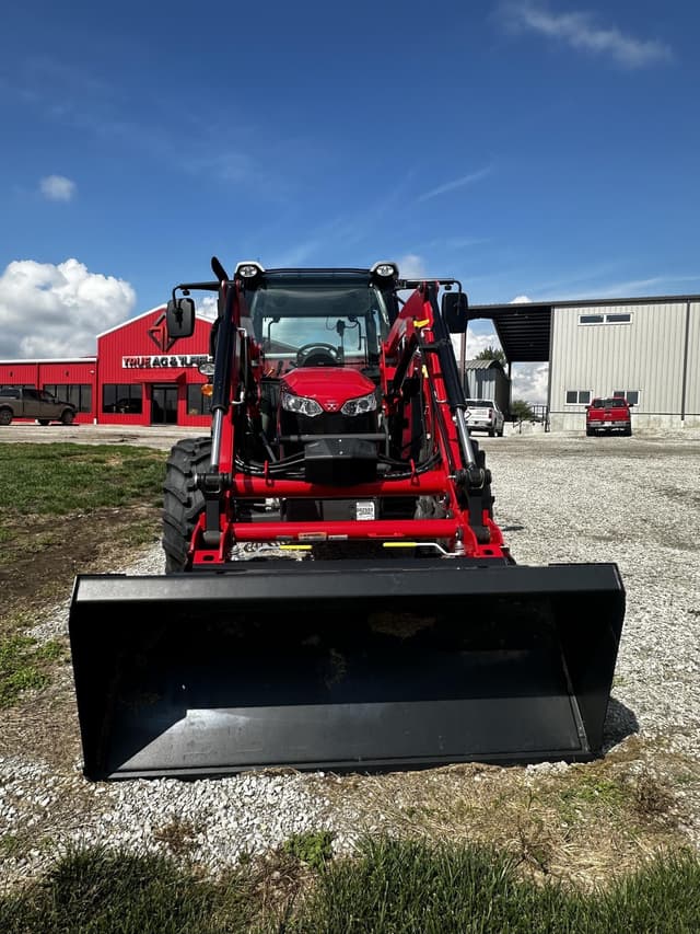 Image of Massey Ferguson 4707 equipment image 3