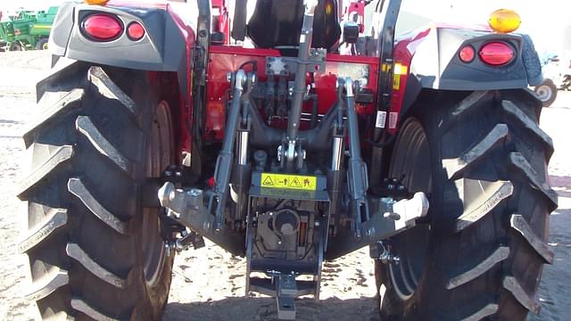 Image of Massey Ferguson 4707 equipment image 1