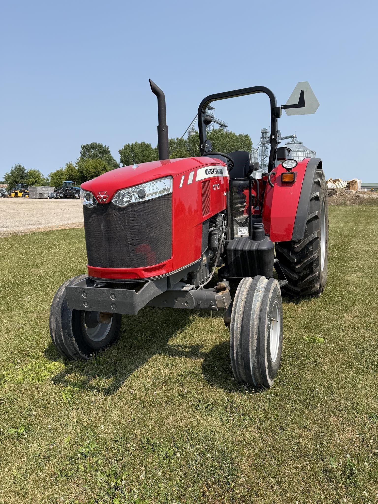 2024 Massey Ferguson 4710 Equipment Image0
