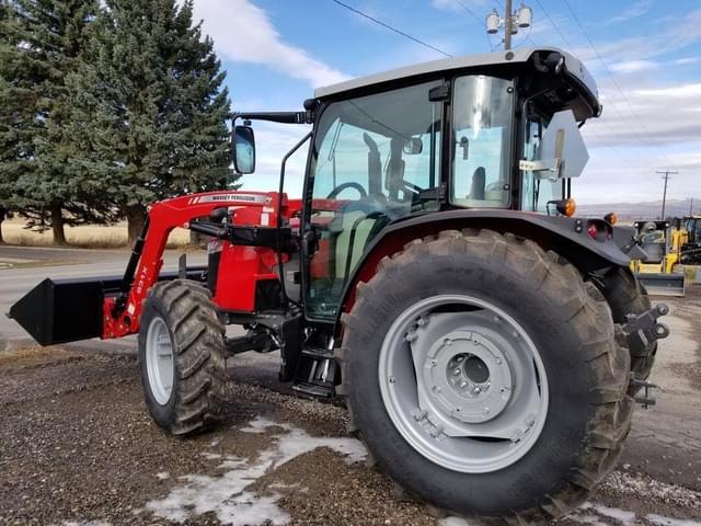 Image of Massey Ferguson 4710 equipment image 2