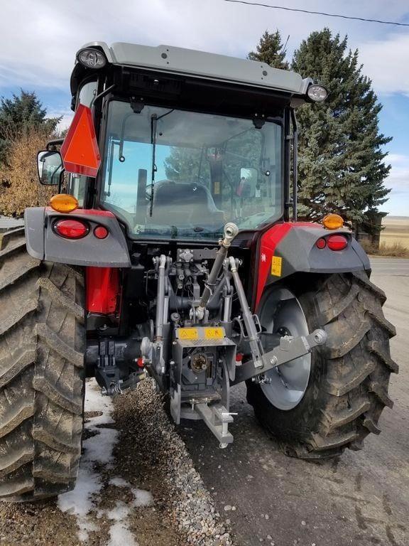 Image of Massey Ferguson 4710 equipment image 3