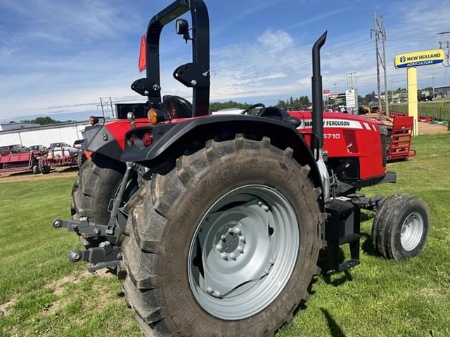 Image of Massey Ferguson 4710 equipment image 4