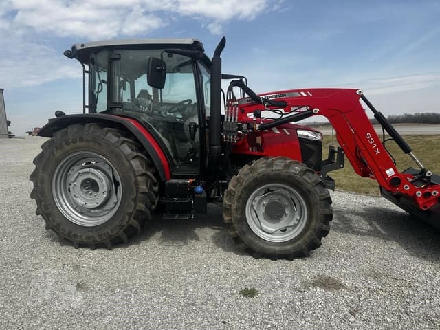 Image of Massey Ferguson 4710 equipment image 2