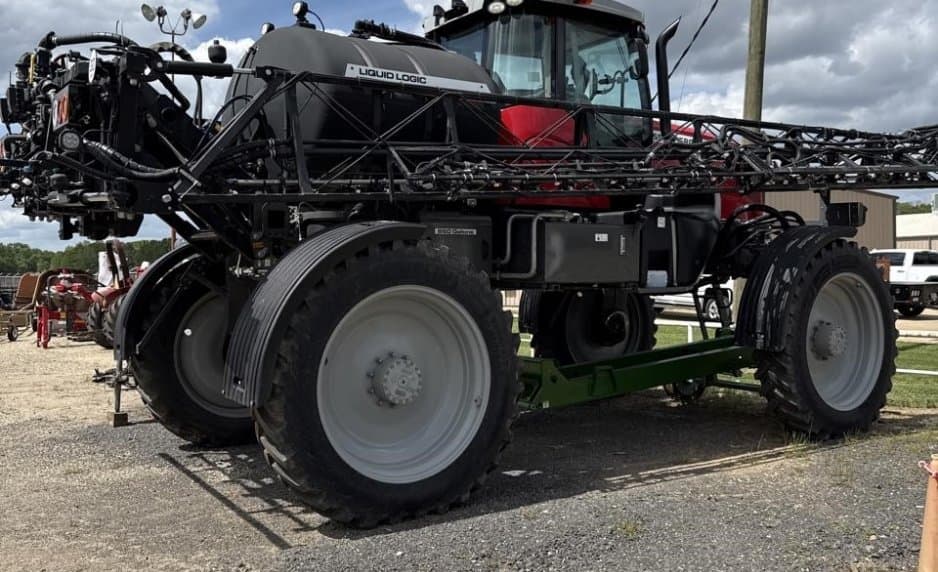 Image of Massey Ferguson 530R Primary Image