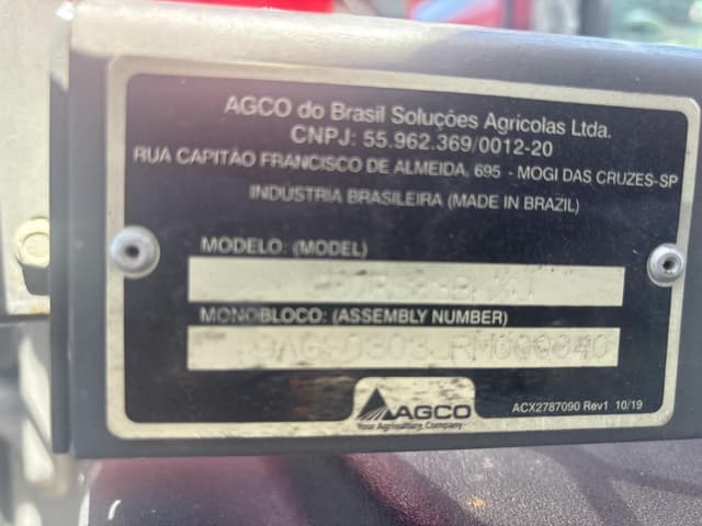 Image of Massey Ferguson 530R equipment image 1