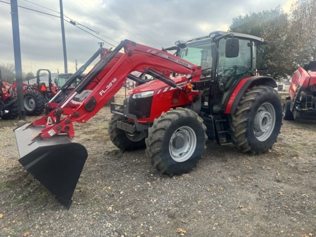 2024 Massey Ferguson 5711D Equipment Image0