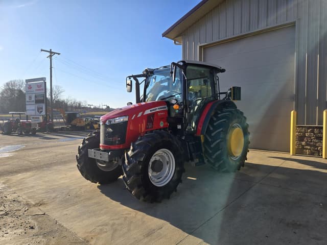 Image of Massey Ferguson 5711 equipment image 2