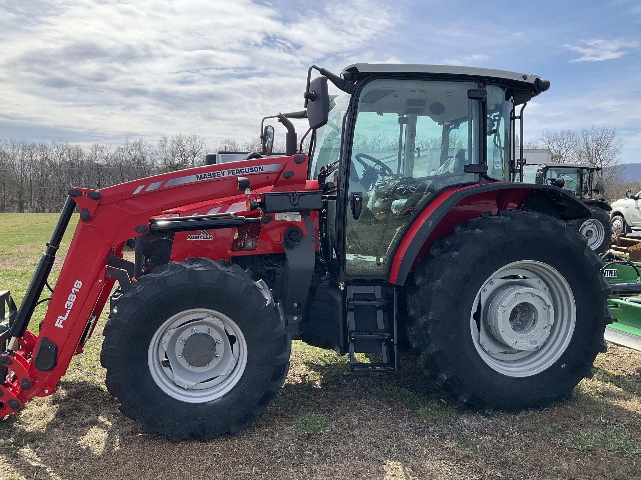 2024 Massey Ferguson 5711 Equipment Image0