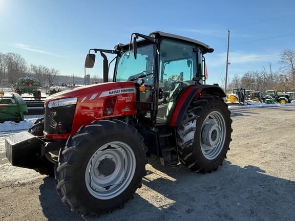 Image of Massey Ferguson 5711 equipment image 1