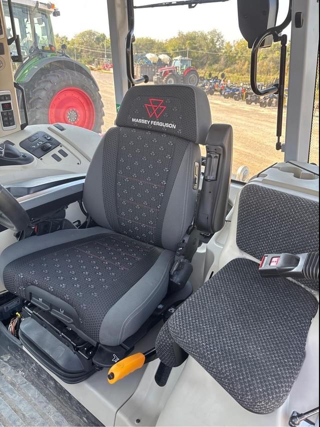 Image of Massey Ferguson 5S.145 equipment image 3