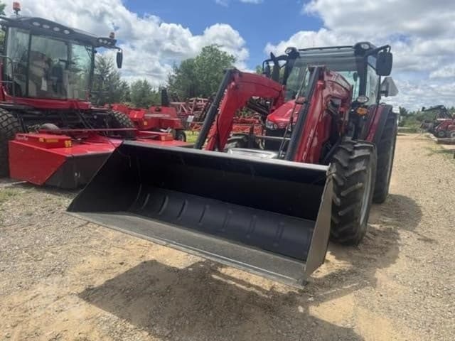 Image of Massey Ferguson 6713 equipment image 2