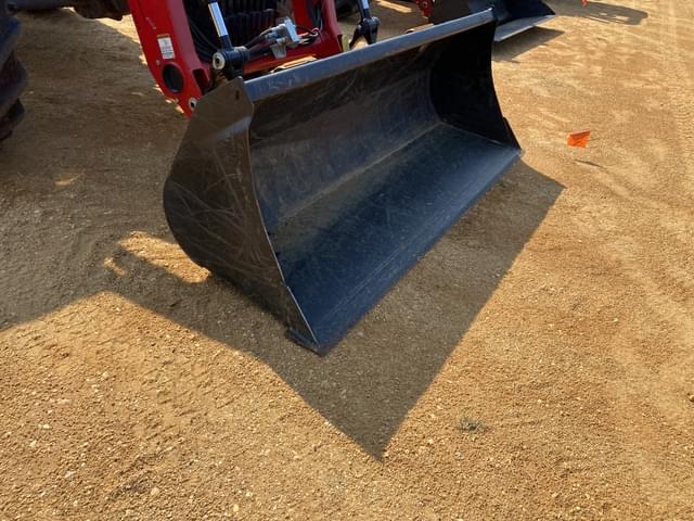 Image of Massey Ferguson 6713 equipment image 4