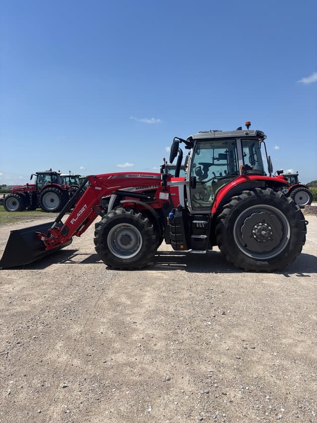 Image of Massey Ferguson 7S.155 equipment image 1