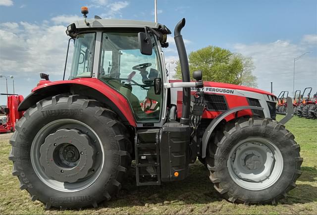 Image of Massey Ferguson 7S.165 equipment image 1