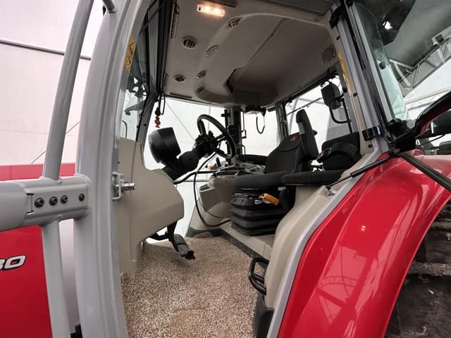 Image of Massey Ferguson 7S.180 equipment image 4