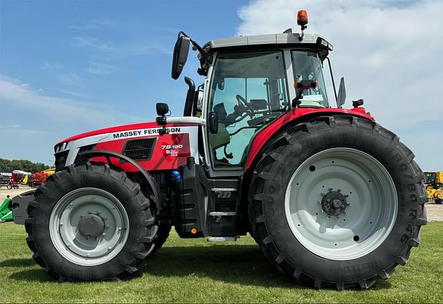 Image of Massey Ferguson 7S.180 equipment image 1