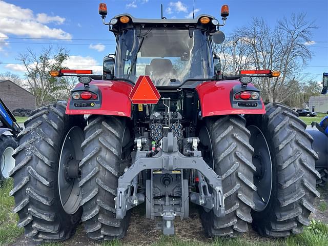 Image of Massey Ferguson 8735S equipment image 2